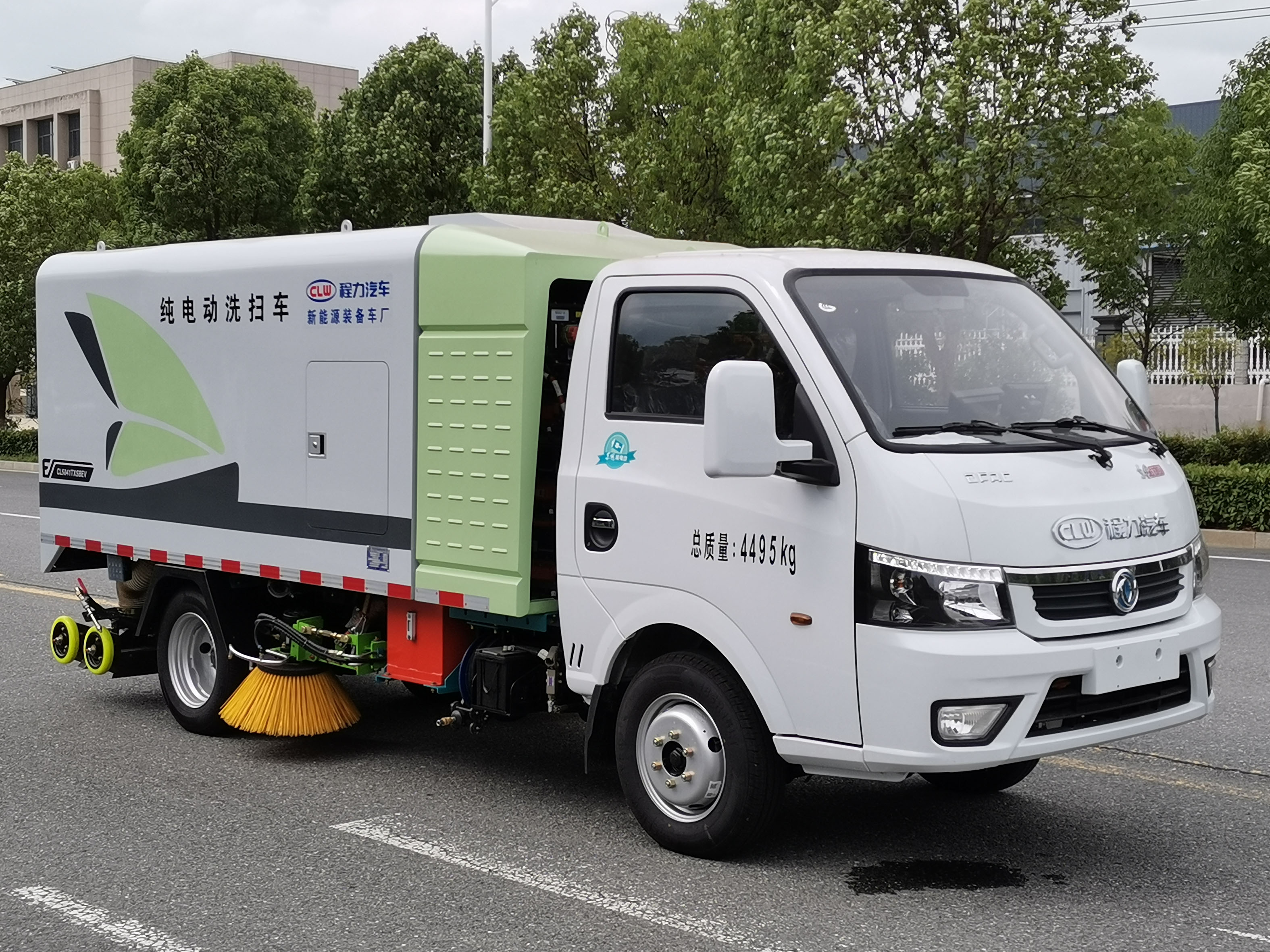 東風途逸純電動3.8方多功能洗掃車圖片1