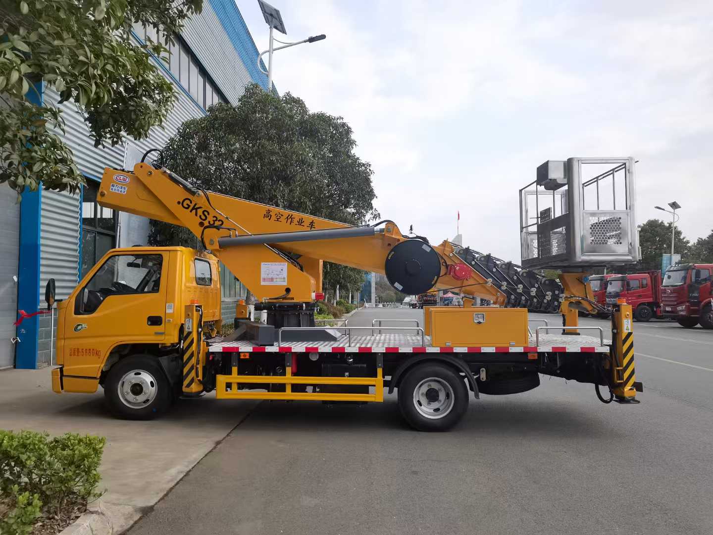江鈴順達32米直臂高空作業車圖片3