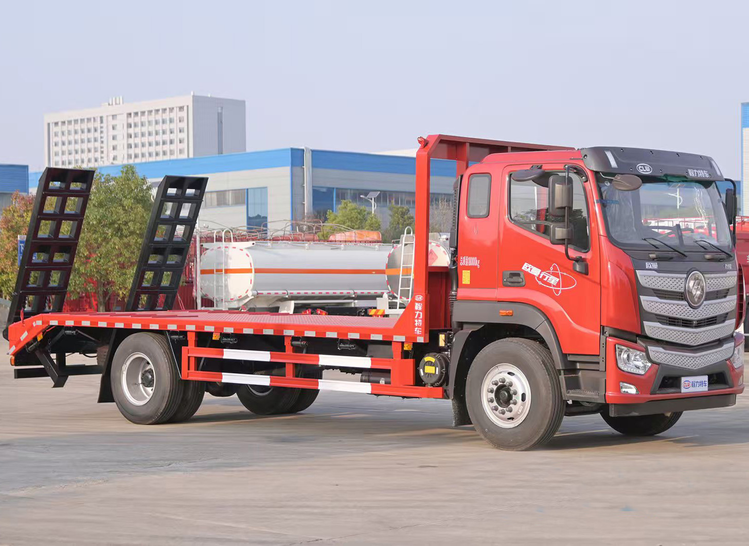 福田歐曼行星單橋平板運輸車清障車，可拉10-16噸
