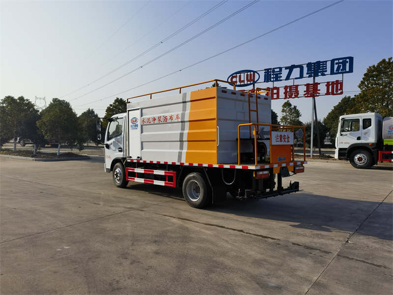 東風小多利卡水泥凈漿灑布車圖片4
